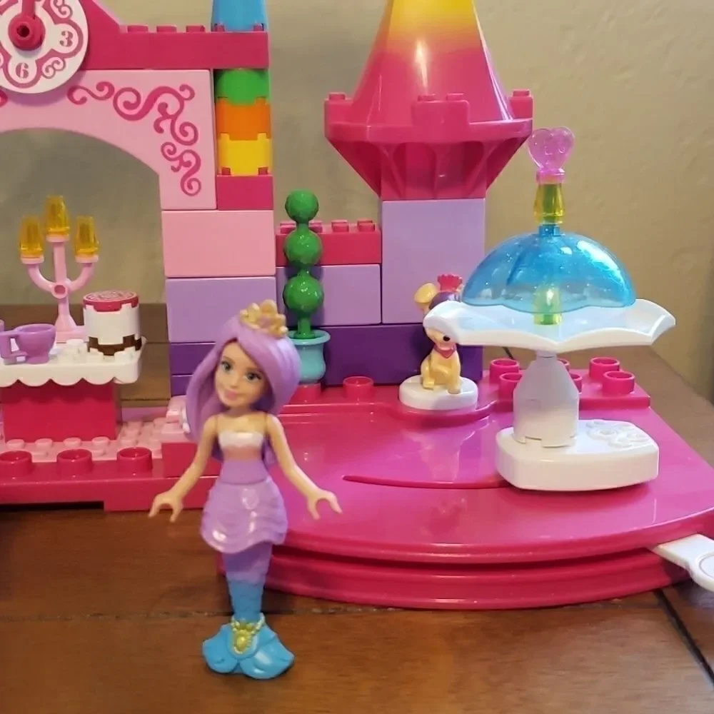 MEGA BLOKS BARBIE RAINBOW PRINCESS CASTLE